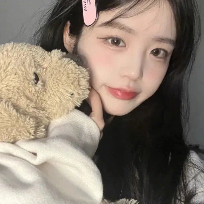 无法触碰的她